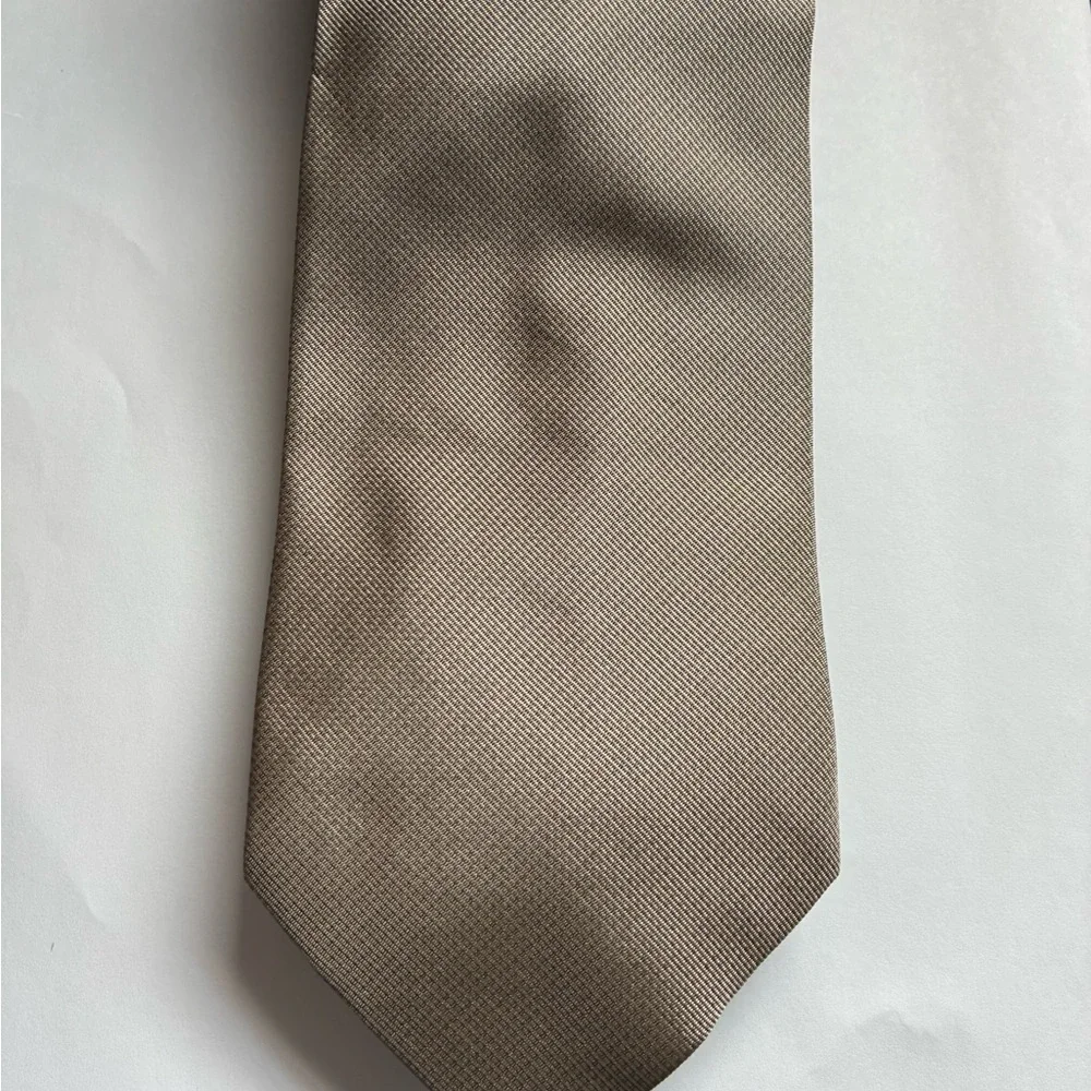 Bachrach Elegant Tan Men's Tie - Picture 7 of 7